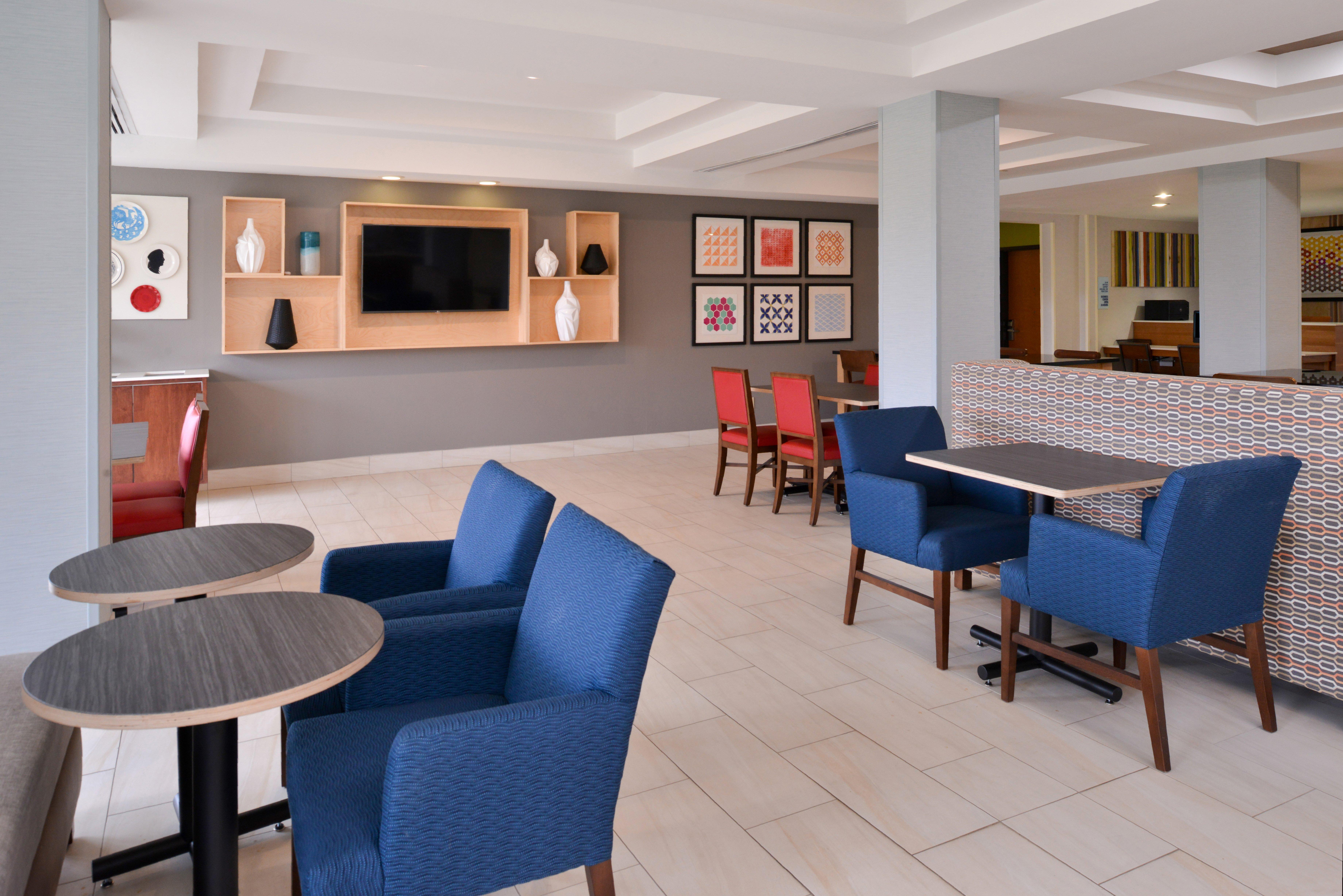 Holiday Inn Express Mineral Wells By Ihg Parkersburg Exterior photo